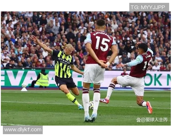 曼城全队备战周末英超大战，目标三连胜稳坐榜首