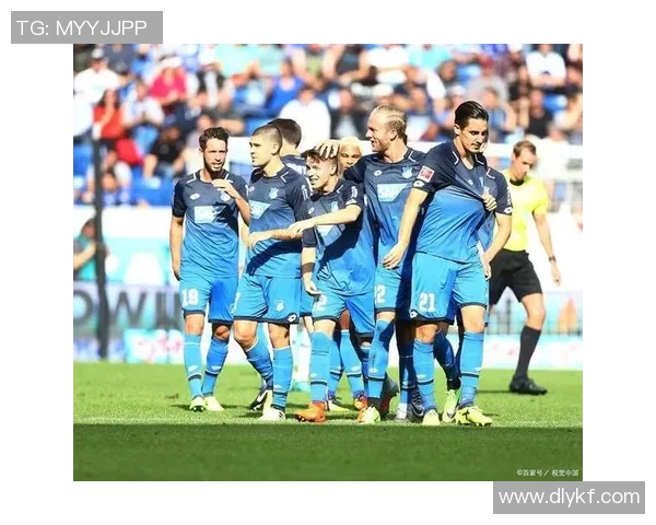 沙尔克04遭RB莱比锡逆转,保级困难增加深陷泥潭 沙尔克04遭RB莱比锡逆转,保级困难增加深陷泥潭